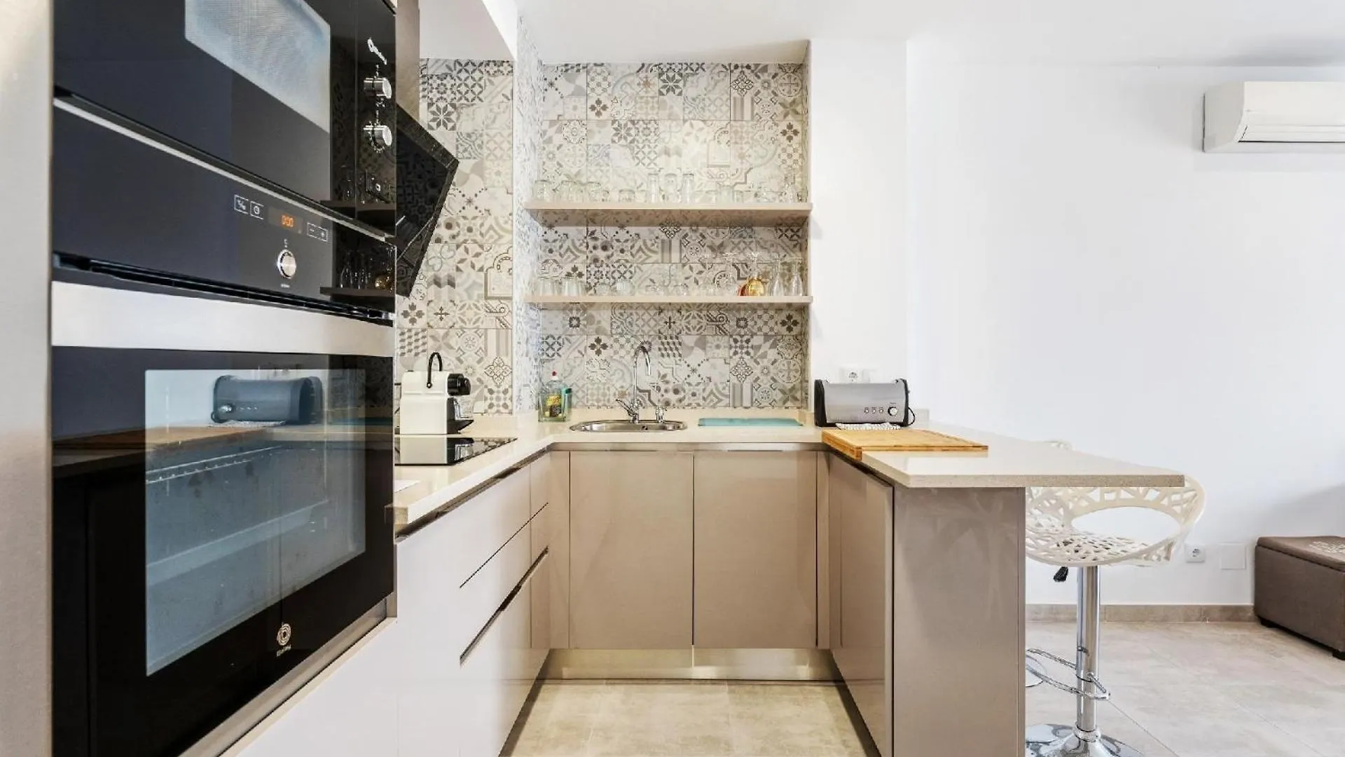 Ferienwohnung Fuer 5 Personen Ca 90 Qm In Empuriabrava, Costa Brava Golf De Roses