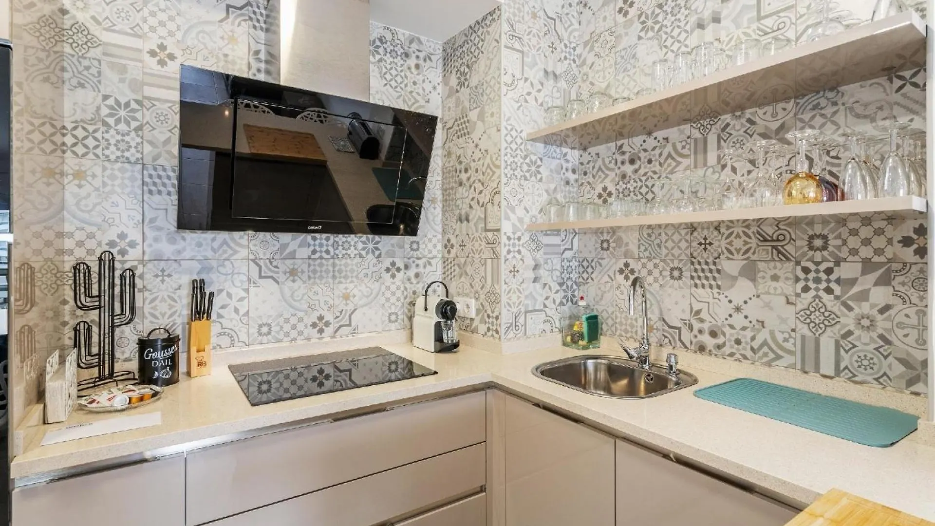 Apartment Ferienwohnung Fuer 5 Personen Ca 90 Qm In Empuriabrava, Costa Brava Golf De Roses